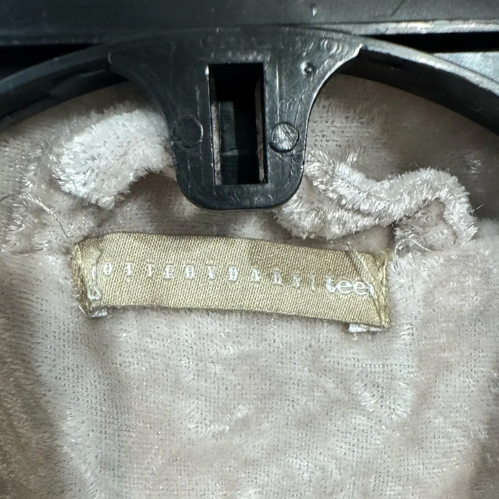 Pottery Barn Teen Velvet Hello Kitty  Robe - Picture 3 of 4